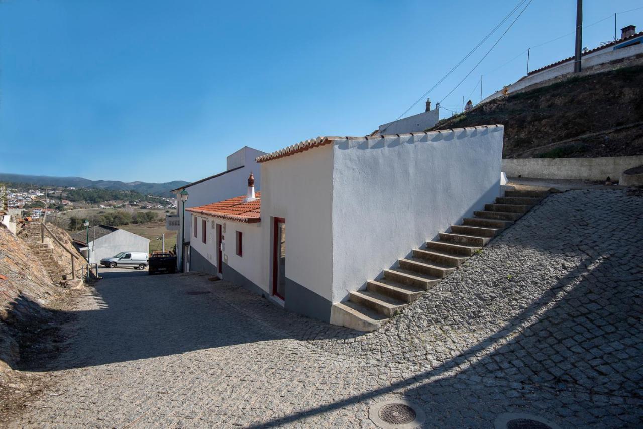 Вилла Hillside 1 Aljezur Old Town Экстерьер фото