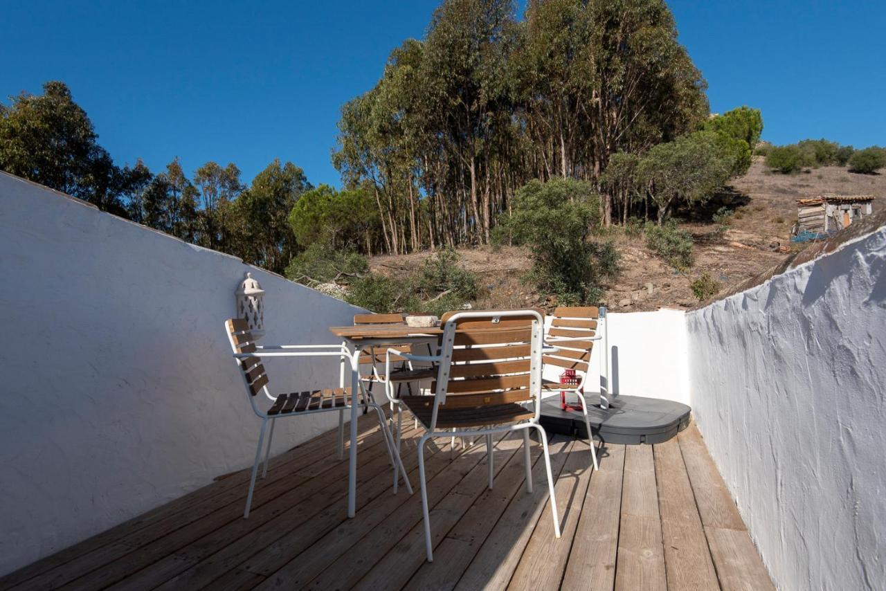 Вилла Hillside 1 Aljezur Old Town Экстерьер фото